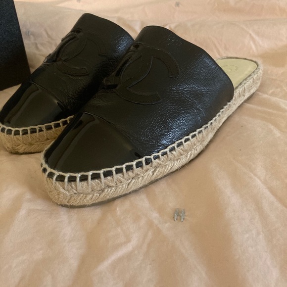 Chanel Black Espadrilles slides - Picture 11 of 12
